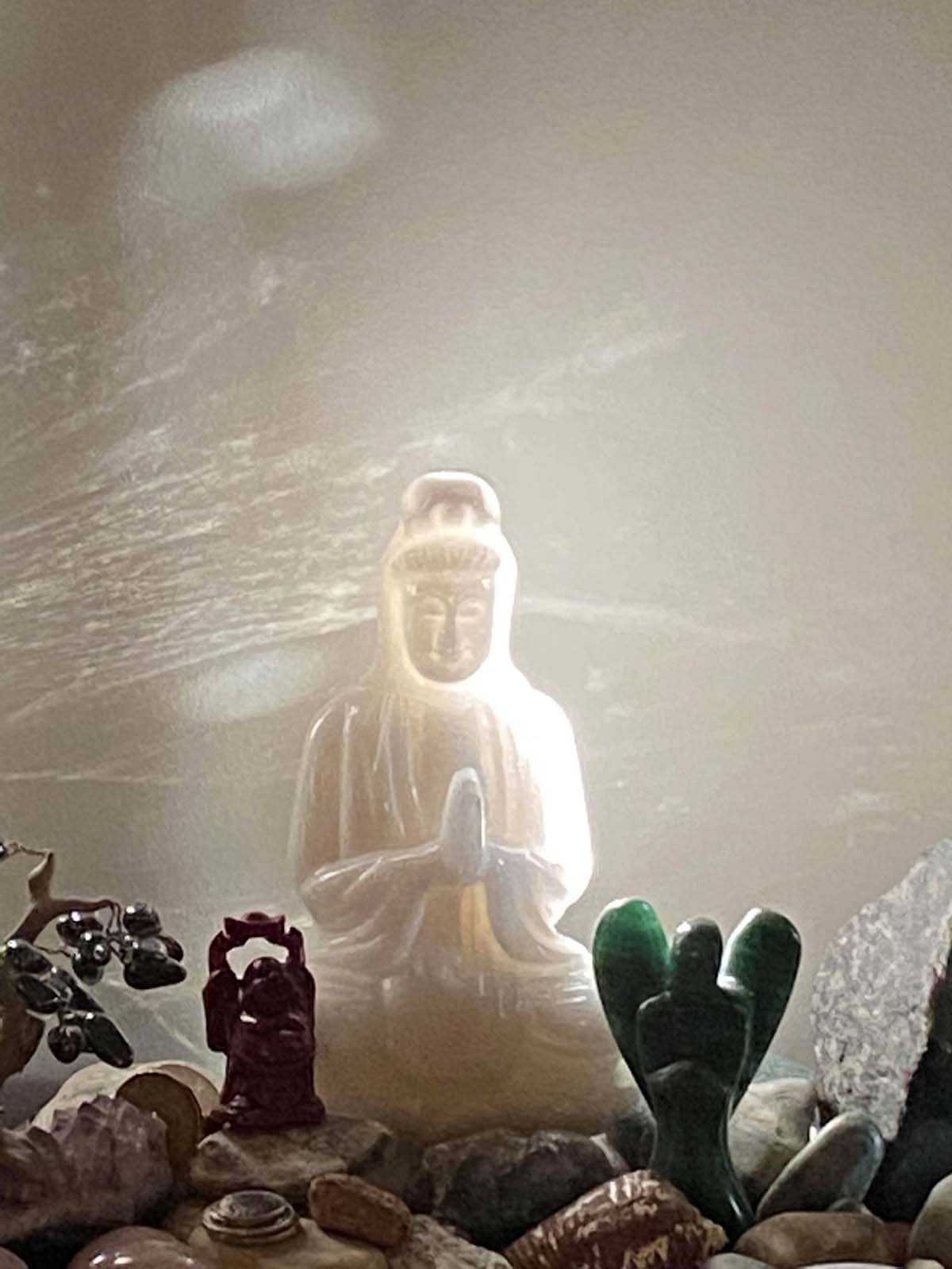 Quan Kin Image IssuesMagazine - Quan Yin